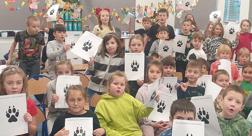 Read more about the article Dziś opowiadaliśmy o wilku dzieciom klas I-III ze Szkoły Podstawowej w Kruszynie.